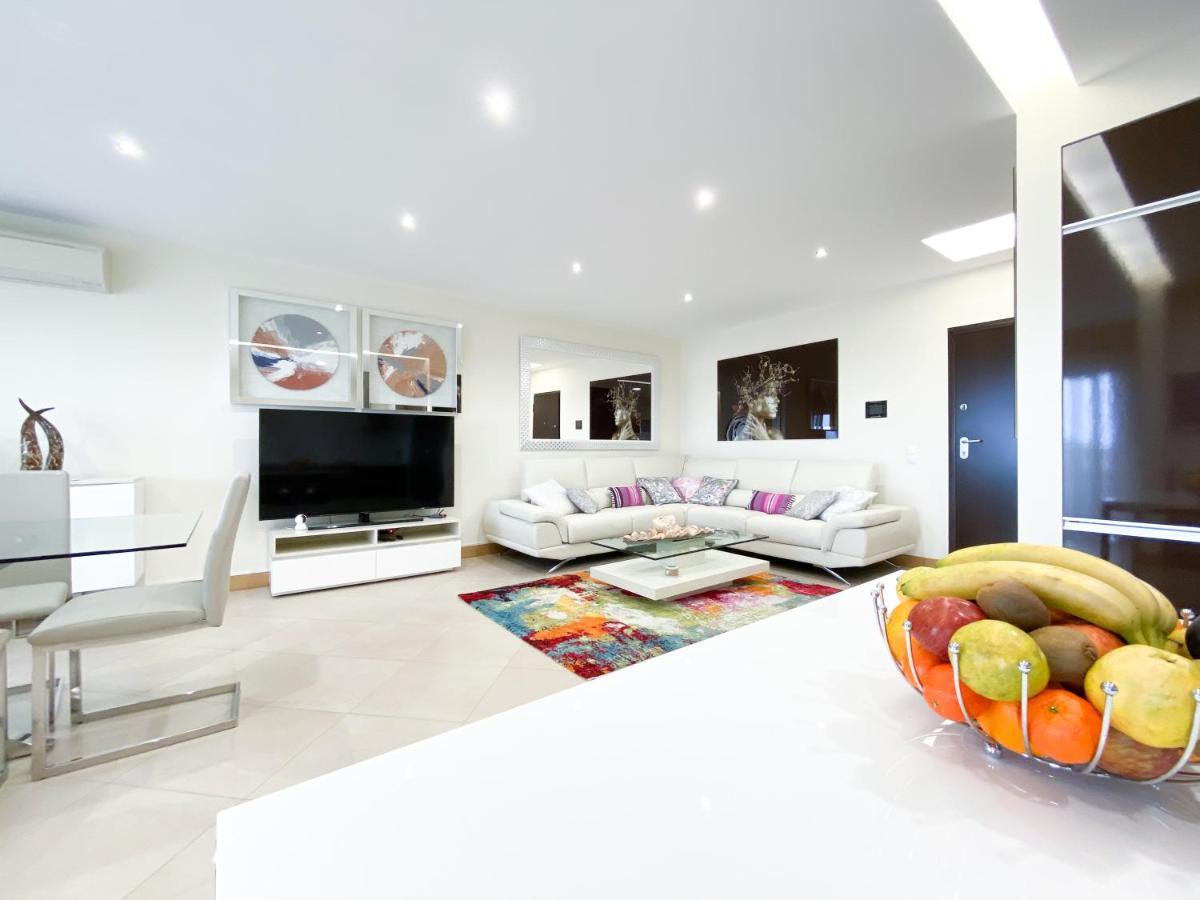 Luxury Condominium Apartment With Swimming Pool #1903 Лагос Екстериор снимка