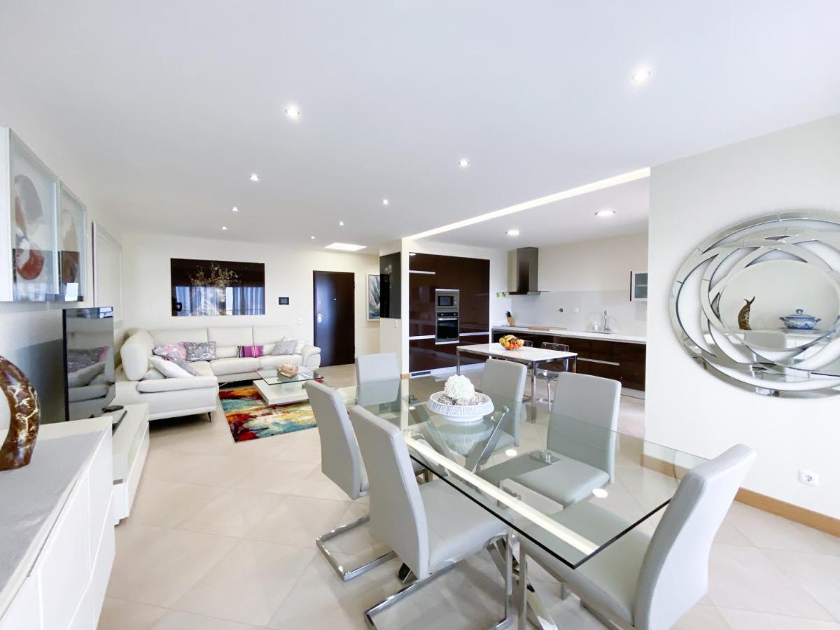 Luxury Condominium Apartment With Swimming Pool #1903 Лагос Екстериор снимка