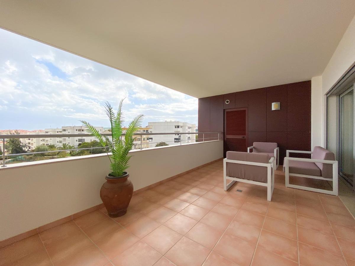 Luxury Condominium Apartment With Swimming Pool #1903 Лагос Екстериор снимка