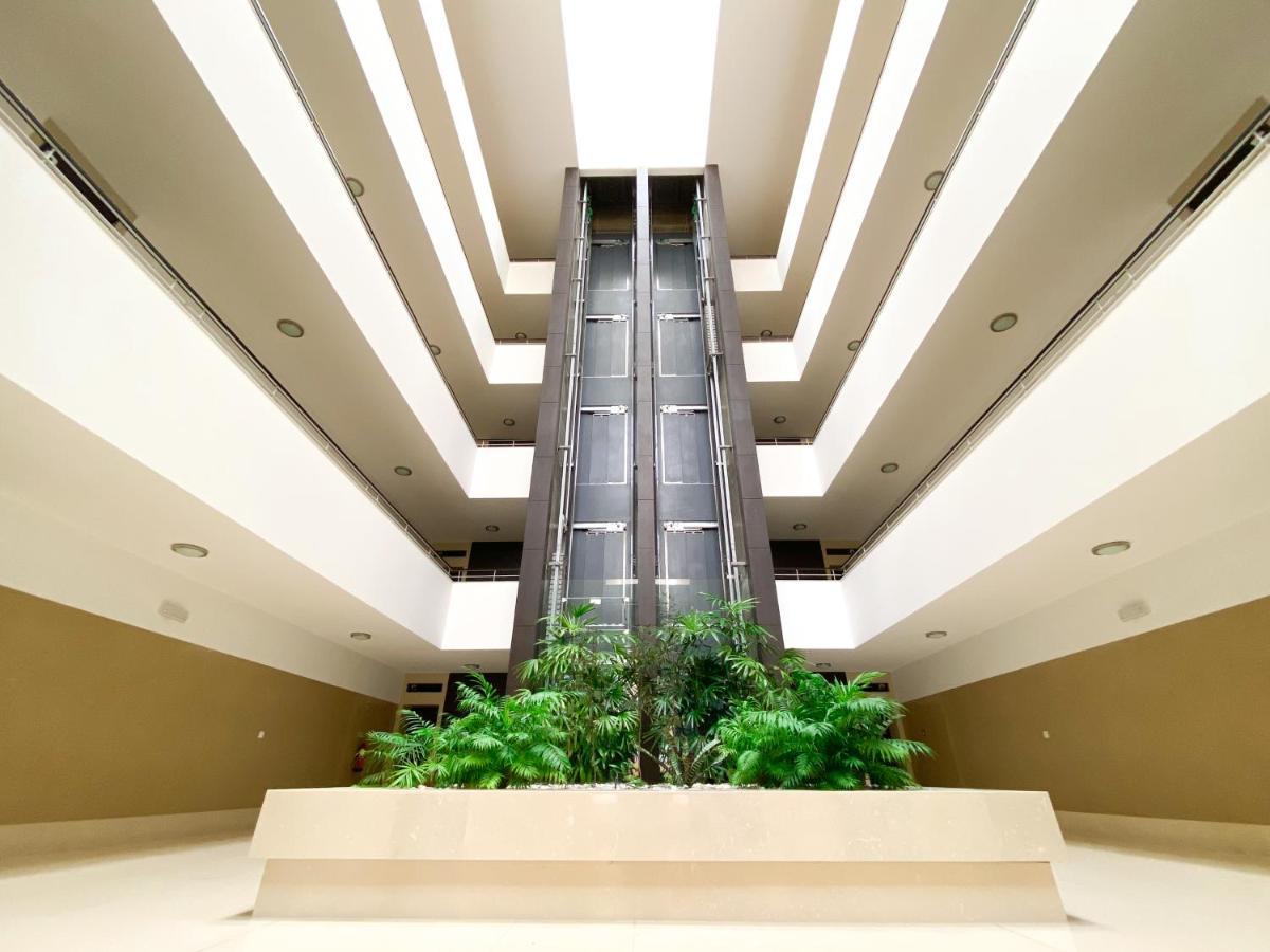 Luxury Condominium Apartment With Swimming Pool #1903 Лагос Екстериор снимка