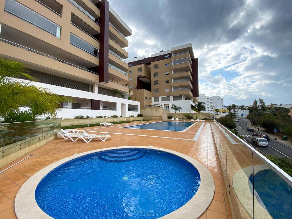 Luxury Condominium Apartment With Swimming Pool #1903 Лагос Екстериор снимка